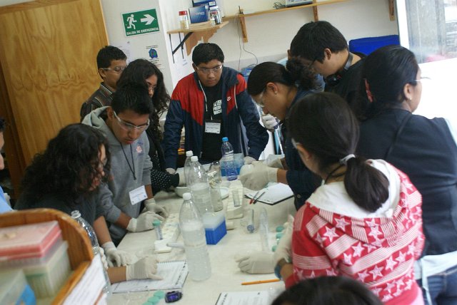 257806_10150983920011123_555397456_o