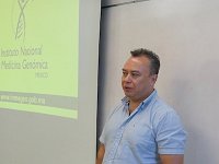 Inician las ponencias: el Dr. Alfredo Hidalgo Miranda del INMEGEN imparti&oacute; tres ponencias: El proyecto del gen&oacute;ma humano y gen&oacute;mica de poblaciones; Tecnolog&iacute;as de an&aacute;lisis gen&oacute;mico del c&aacute;ncer; Fundamentos de tecnolog&iacute;as de secuenciaci&oacute;n de nueva generaci&oacute;n de DNA y sus aplicaciones en c&aacute;ncer.