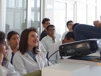 Una vida entre la ciencia y la tecnolog&iacute;a, pl&aacute;tica de la Dra Silvia Fern&aacute;ndez en el Laboratorio de Estudios Ecogen&oacute;micos de la UNAM.