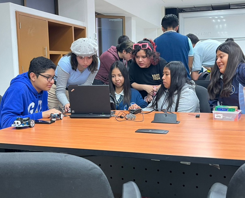Clausura del proyecto CODEQ - Código y Equidad. En colaboración con CECYTEG e Innovación Guanajuato